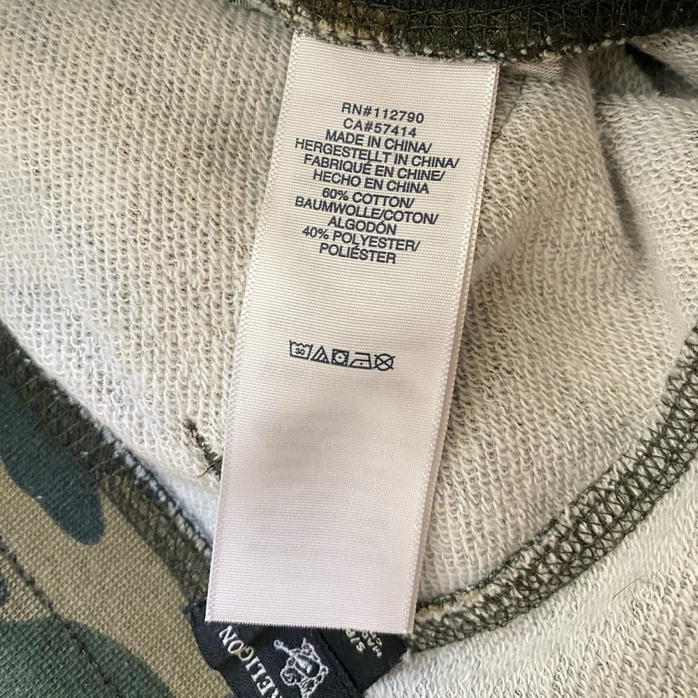 NEW✨TRUE RELIGION CAMO SWEATSUIT / FULL SUIT - Picture 12 of 16